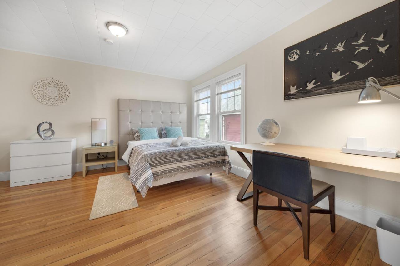 5Br 2Bh Bright & Spacious Apt In Brighton Boston Exterior foto