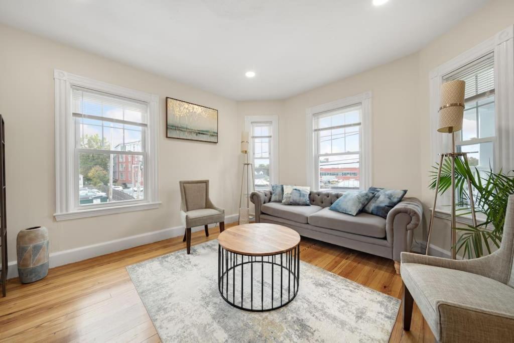 5Br 2Bh Bright & Spacious Apt In Brighton Boston Quarto foto